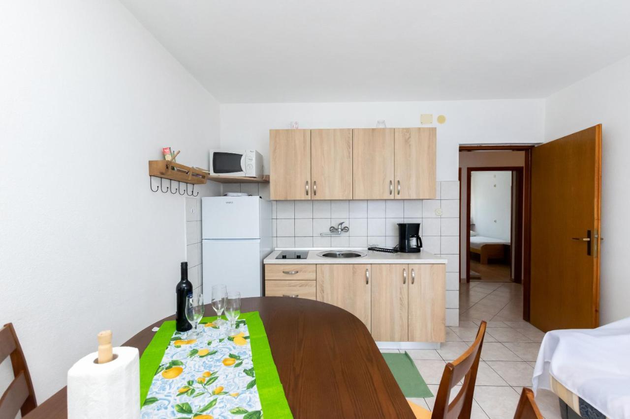 Apartments Biserka Barbat na Rabu Eksteriør bilde