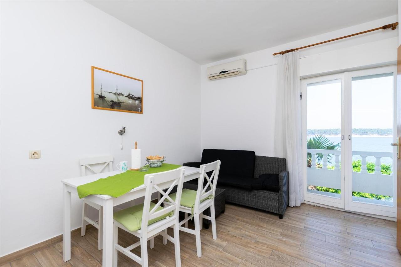 Apartments Biserka Barbat na Rabu Eksteriør bilde