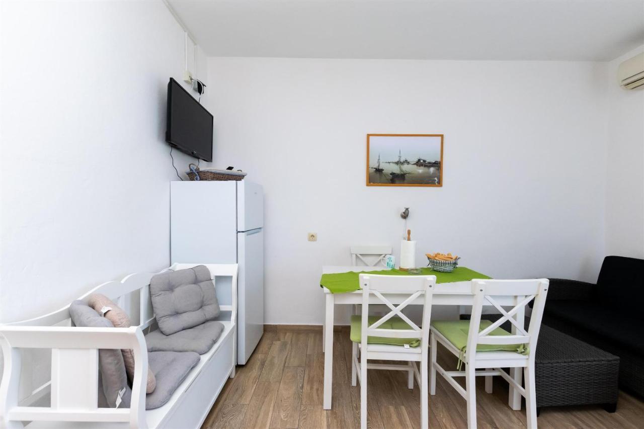 Apartments Biserka Barbat na Rabu Eksteriør bilde