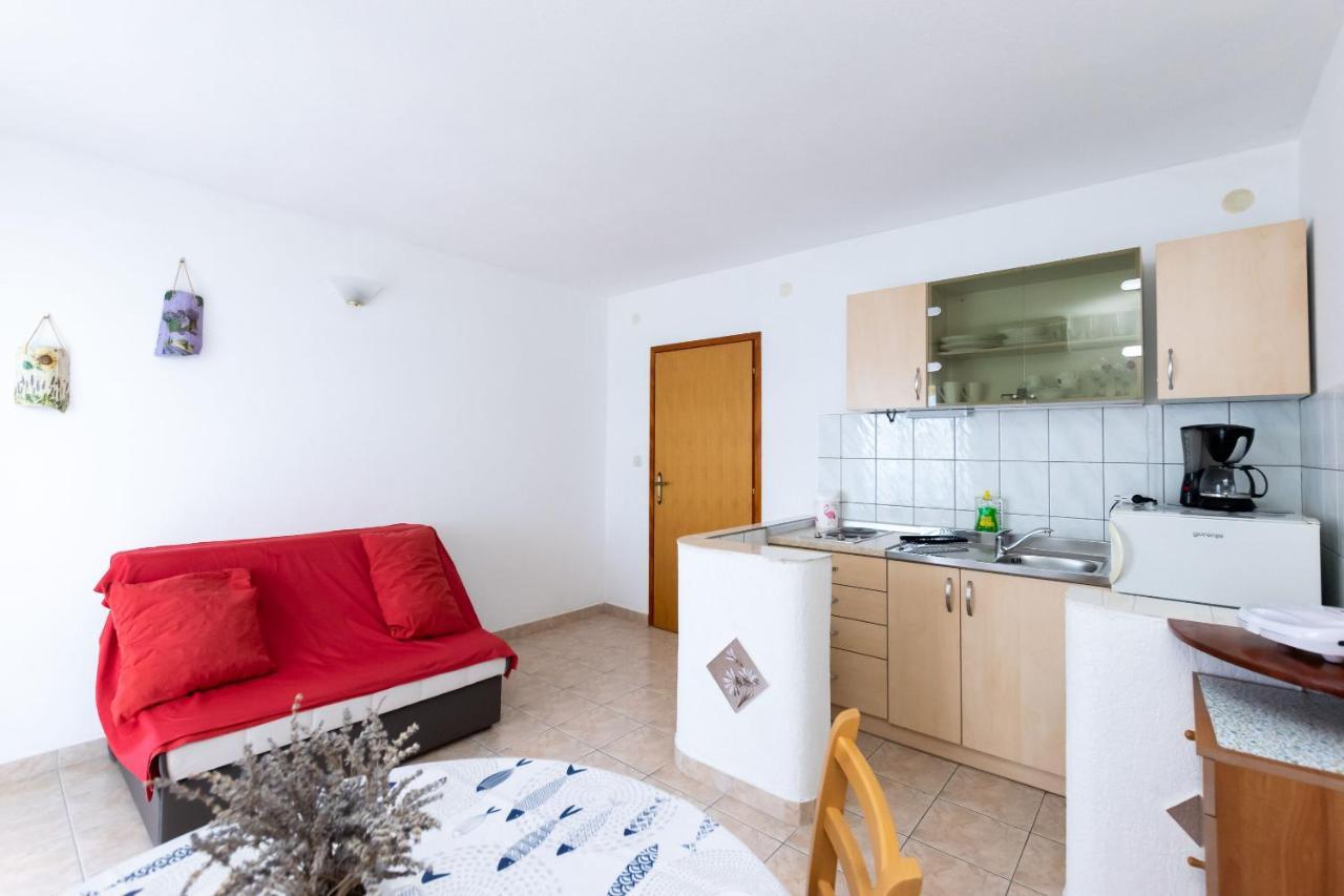 Apartments Biserka Barbat na Rabu Eksteriør bilde