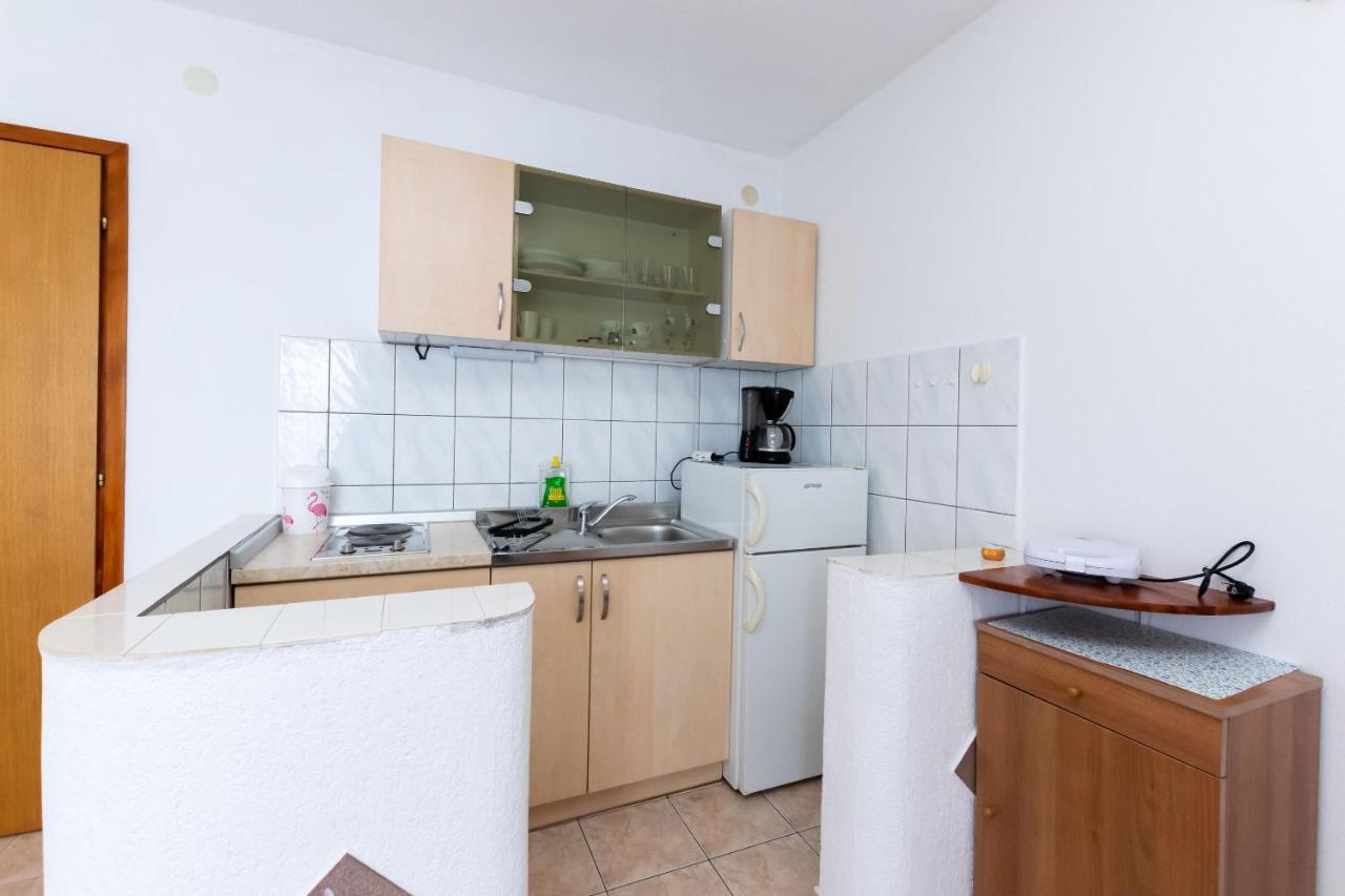Apartments Biserka Barbat na Rabu Eksteriør bilde